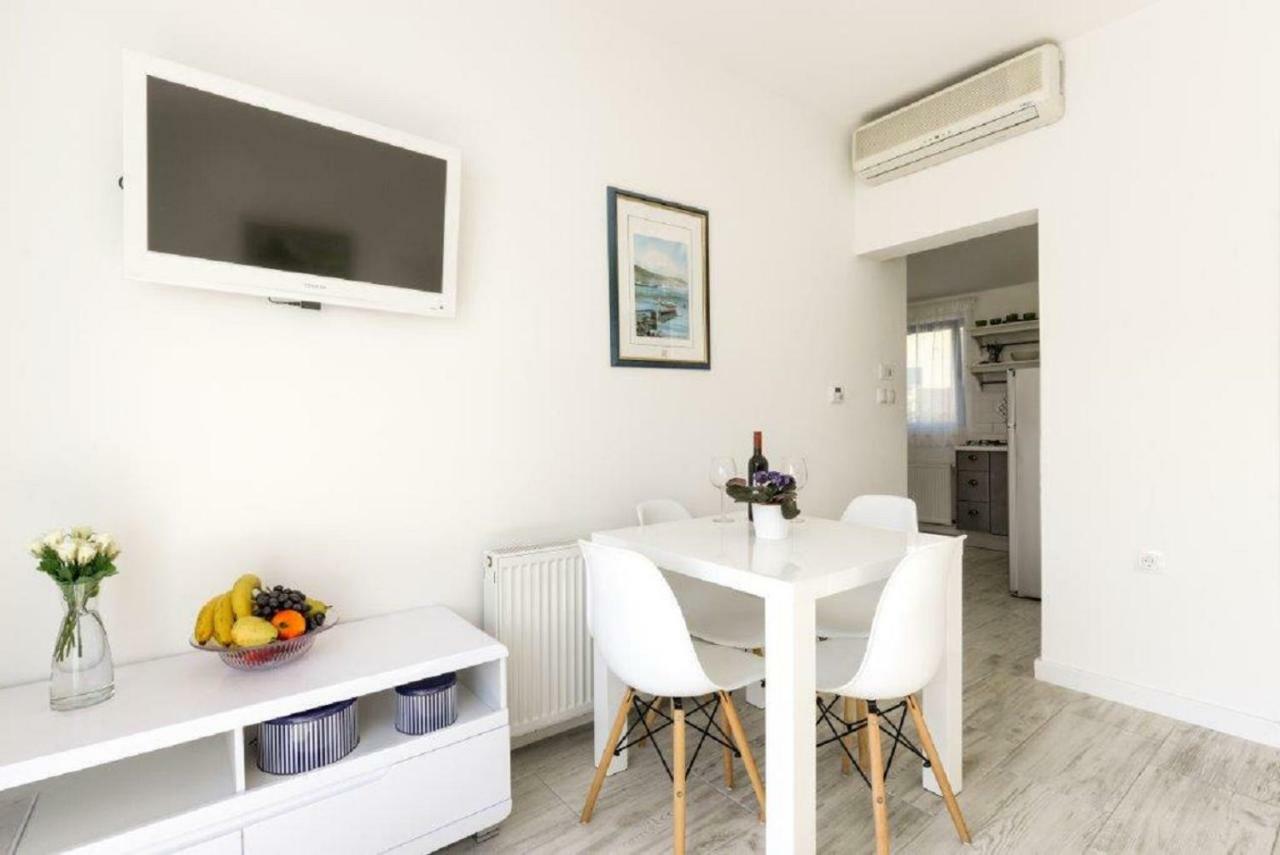 Apartments Villa Pina Vodice Exterior photo